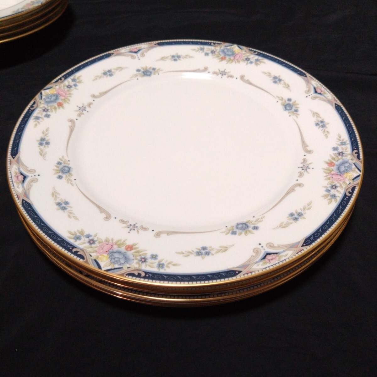 未使用 LENOX ABIGAILプレート4枚×4set ディナー スープ サラダ 未使用 LENOX ABIGAILプレート4枚×4set ディナー スープ サラダ
