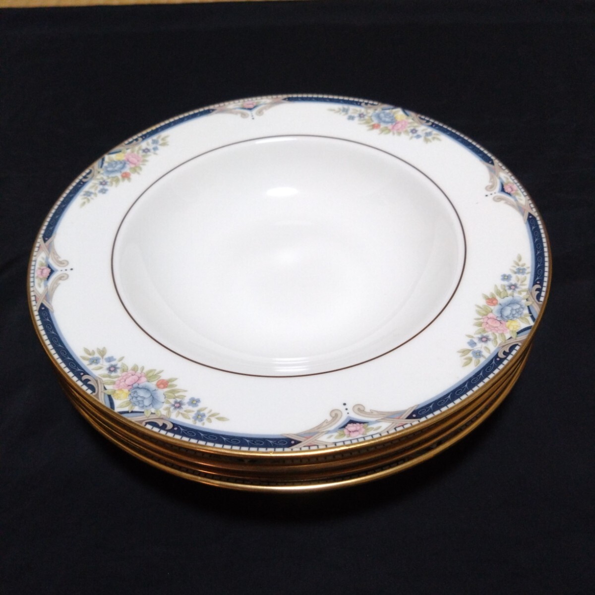 未使用 LENOX ABIGAILプレート4枚×4set ディナー スープ サラダ 未使用 LENOX ABIGAILプレート4枚×4set ディナー スープ サラダ