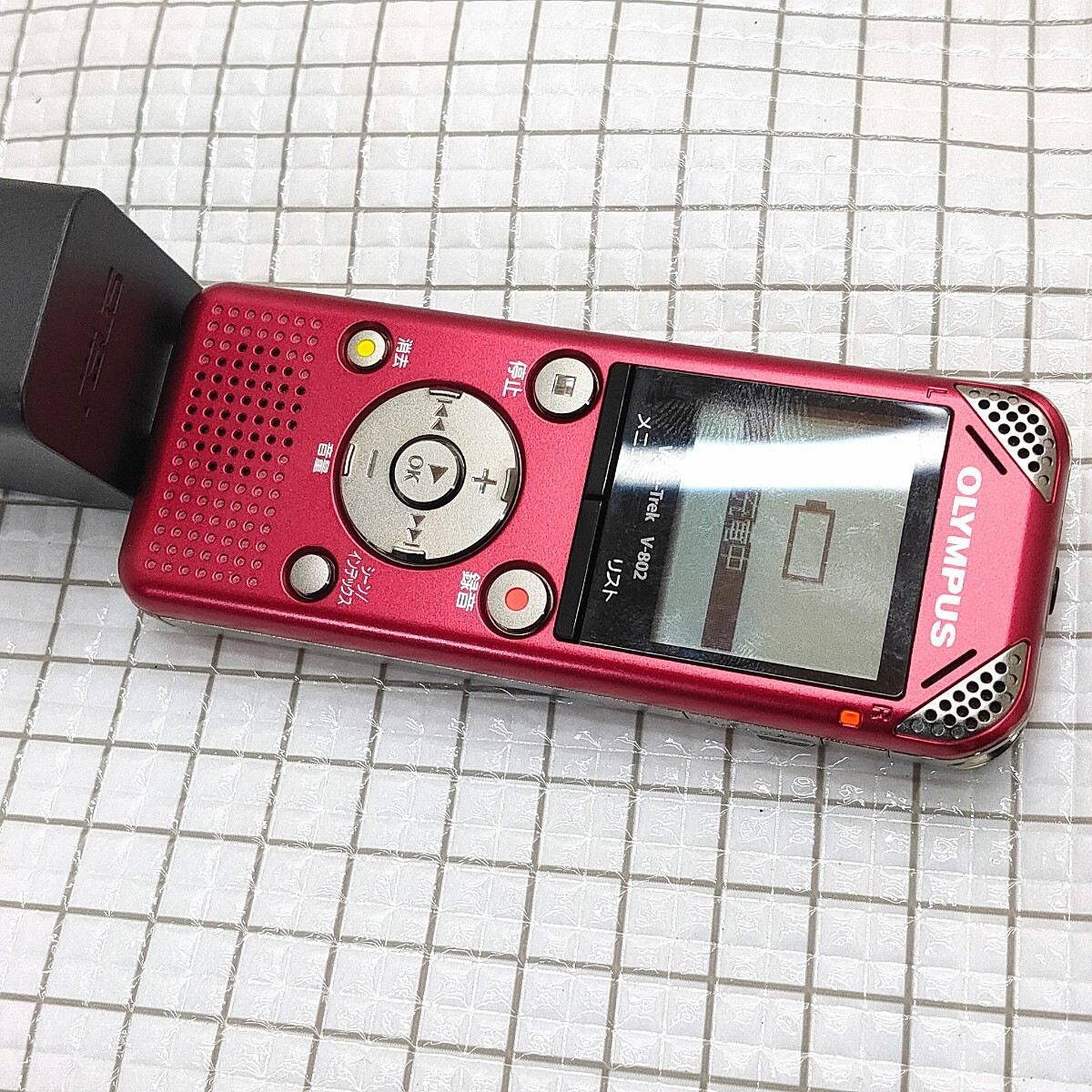 オリンパス ICレコーダー Voice-Trek V-802 レッド/充電池付き オリンパス ICレコーダー Voice-Trek V-802 レッド/充電池付き