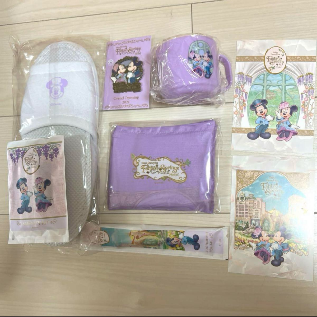 ファンタジースプリングスホテル ピンバッジ コップ エコバッグ ファンタジースプリングスホテル ピンバッジ コップ エコバッグ