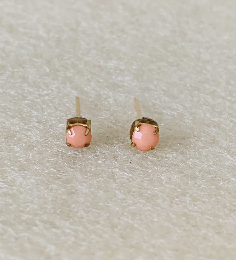 N o.10984 一粒ビジューのピアス 金属ポスト サーモンピンク