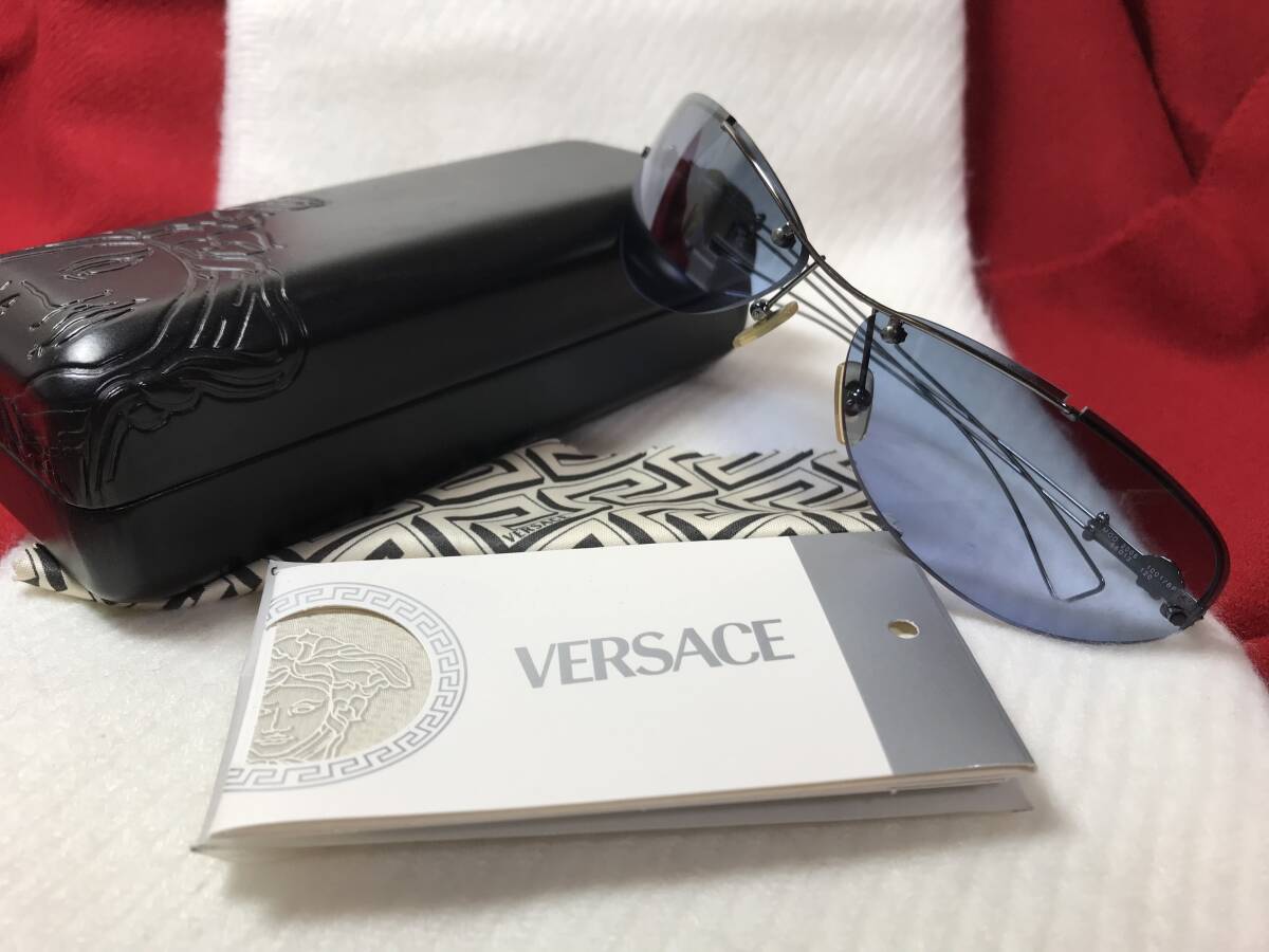 極美品☆hydeモデル☆VERSACE ヴェルサーチ MOD2006 メデューサ 極美品☆hydeモデル☆VERSACE ヴェルサーチ MOD2006 メデューサ