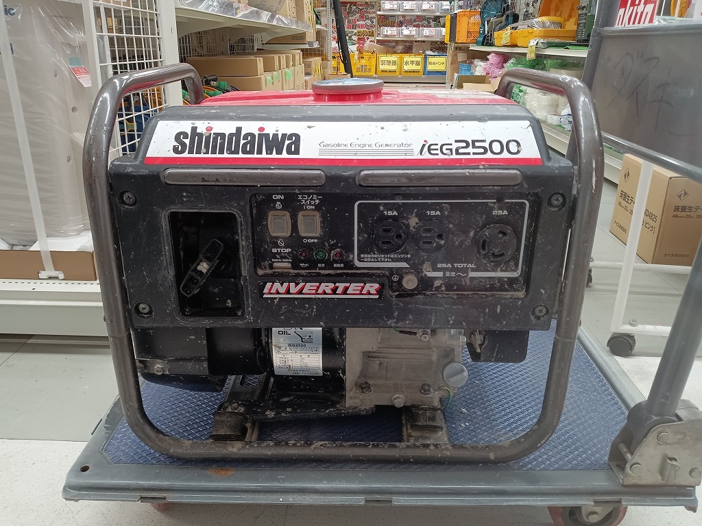 2024最新のスタイル 新ダイワ 【埼玉県蓮田市◆引取限定】中古品 shindaiwa 燃料タンク9L iEG2500 発電機 2.5kVA 3.3kw やまびこ 発電機
