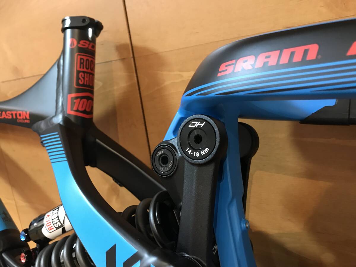 Yahoo!オークション - LAPIERRE (ラピエール) DH TEAM S 27.5 Yahoo!オークション - LAPIERRE (ラピエール) DH TEAM S 27.5