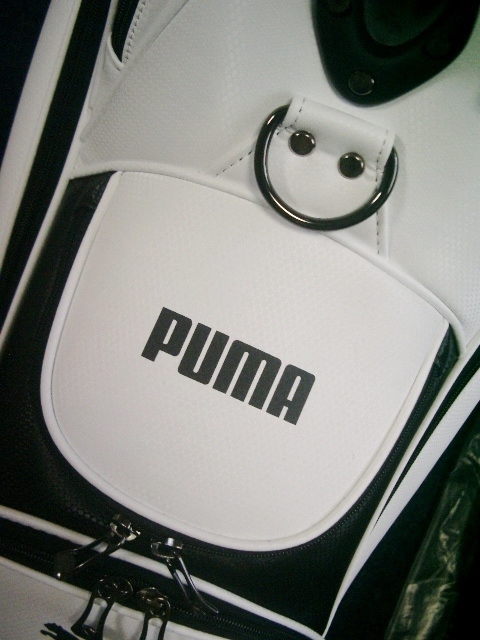 未使用PUMA プーマアクティブ・モデル取っ手付合皮レザー白黒 未使用PUMA プーマアクティブ・モデル取っ手付合皮レザー白黒