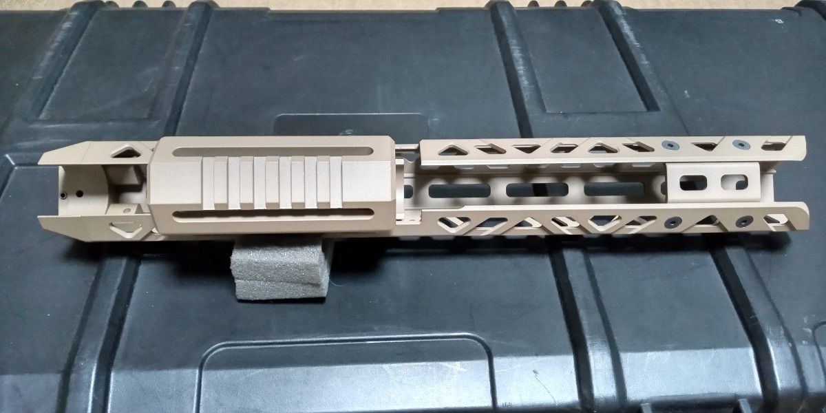 Airsoft Monster KPYK CRCタイプ AKM AK-74ハンドガード TAN LCT Airsoft Monster KPYK CRCタイプ AKM AK-74ハンドガード TAN LCT