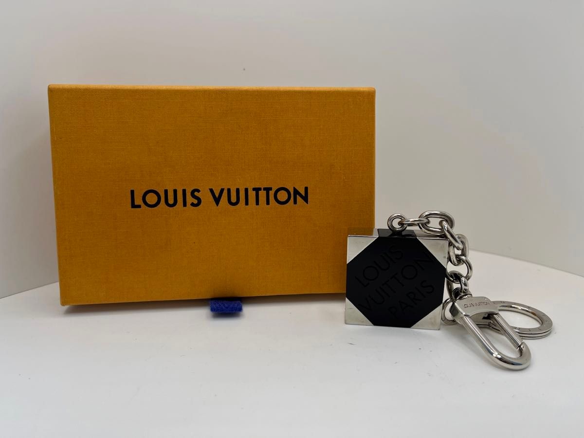 LOUIS VUITTON キーホルダー 箱付き ルイヴィトンのキーホルダー(箱付き)
