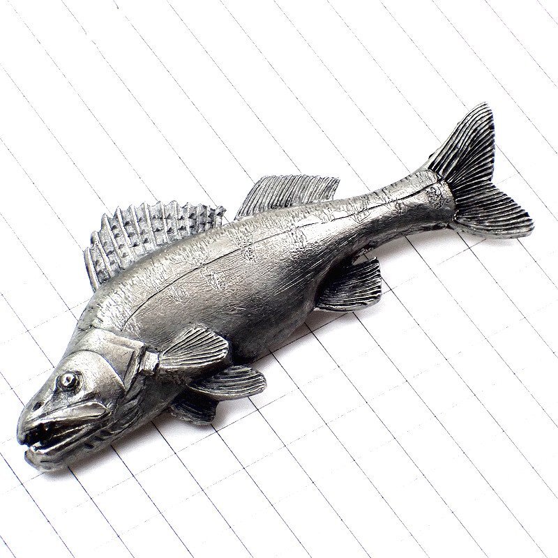 ピンバッジ・さかな魚フィッシング釣りシルバー銀色ピューター製◆フランス限定ピンズ◆レアなヴィンテージものピンバッチ
