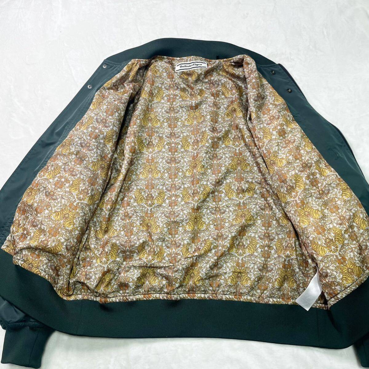 新品同様】Onitsuka Tiger PRINTED BOMBER JACKET KHAKI L 新品同様】Onitsuka Tiger PRINTED BOMBER JACKET KHAKI L