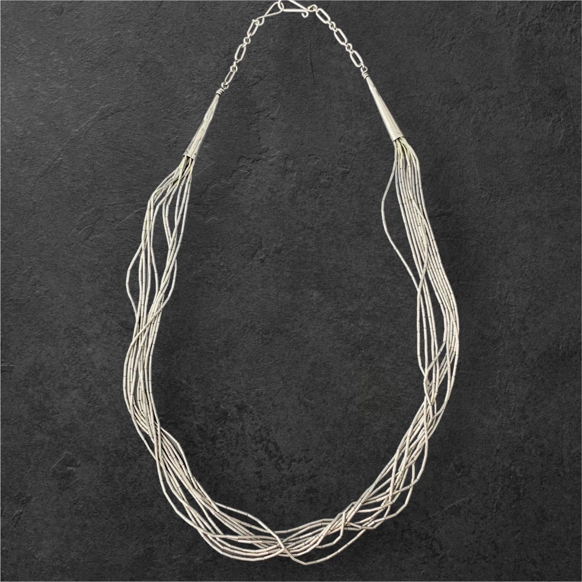 ナバホ族 リキッドシルバー ネックレス 10連 NAVAJO ナバホ族 リキッドシルバー ネックレス 10連 NAVAJO