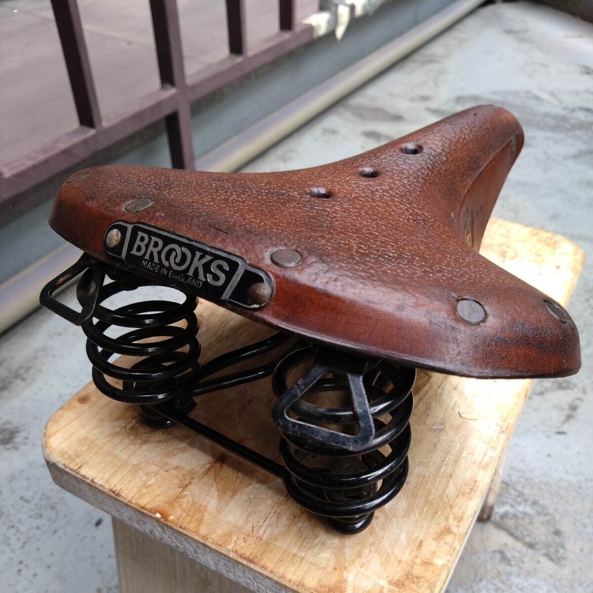 BROOKS ブルックス B66 ブラウン 茶色 レザー サドル raleigh roadster 英国 イギリス ラレー ラーレー ツイードラン エロイカ ビンテージ