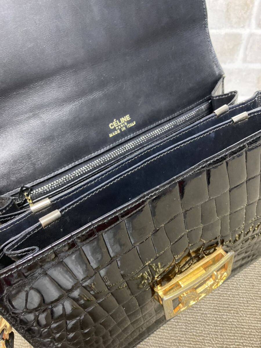 CELINE セリーヌ ヴィンテージ 馬車金具 クロコ 黒色 ショルダー CELINE セリーヌ ヴィンテージ 馬車金具 クロコ 黒色 ショルダー