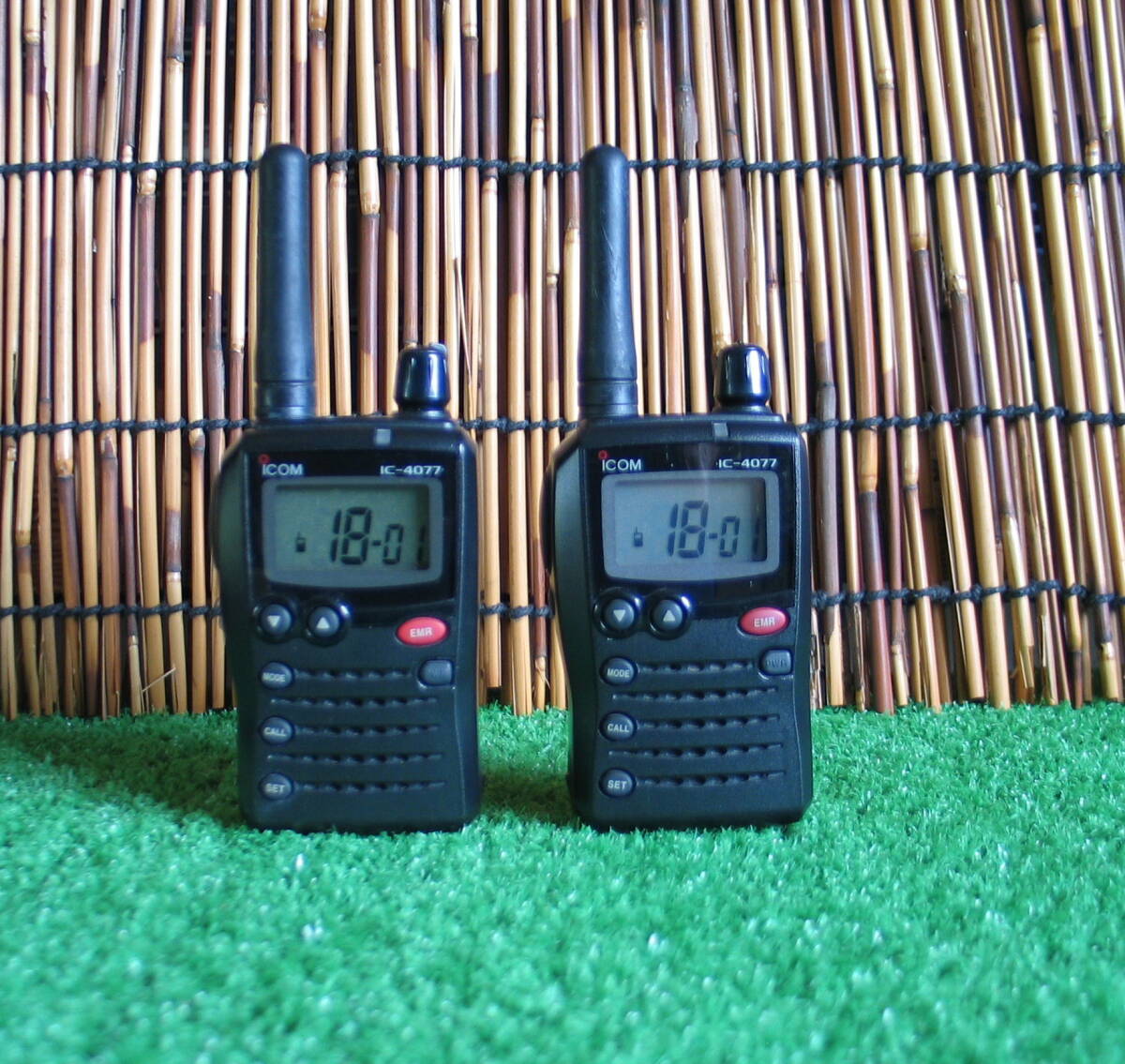 ICOM IC-4077S x2台 特定小電力トランシーバー そのまま交信 ICOM IC-4077S x2台 特定小電力トランシーバー そのまま交信