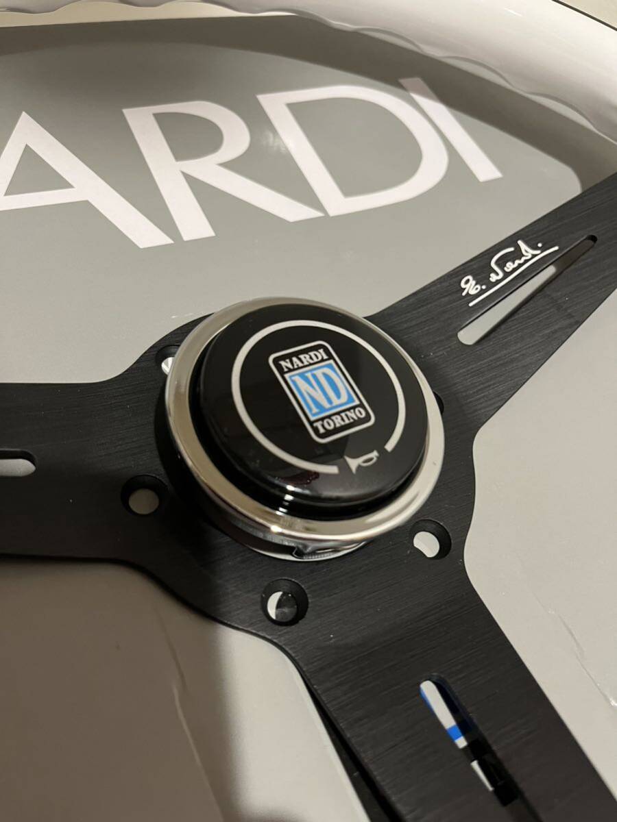 ナルディ白黒 NARDI ナルディ ステアリング クラシック ウッド ナルディ白黒 NARDI ナルディ ステアリング クラシック ウッド