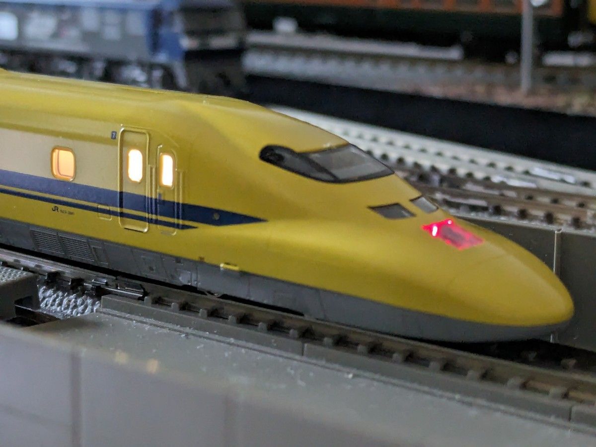 室内灯・車掌灯付 JR西日本 923形3000番台 ドクターイエロー KATO KATO 10-896 10-897 ドクターイエロー923形 LED室内灯付き