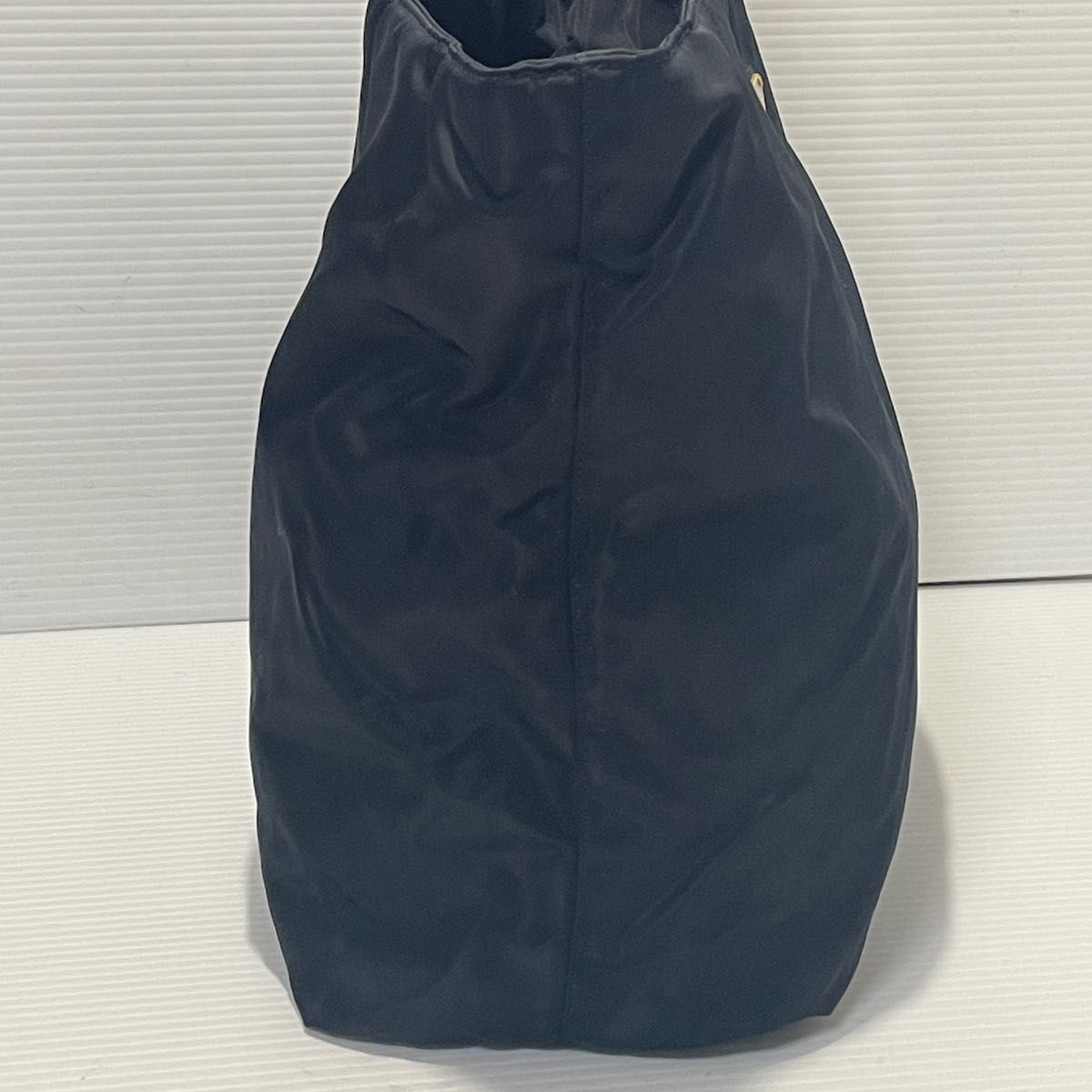 極上美品 PRADA プラダ ナイロン トートバッグゴールド三角 極上美品 PRADA プラダ ナイロン トートバッグゴールド三角