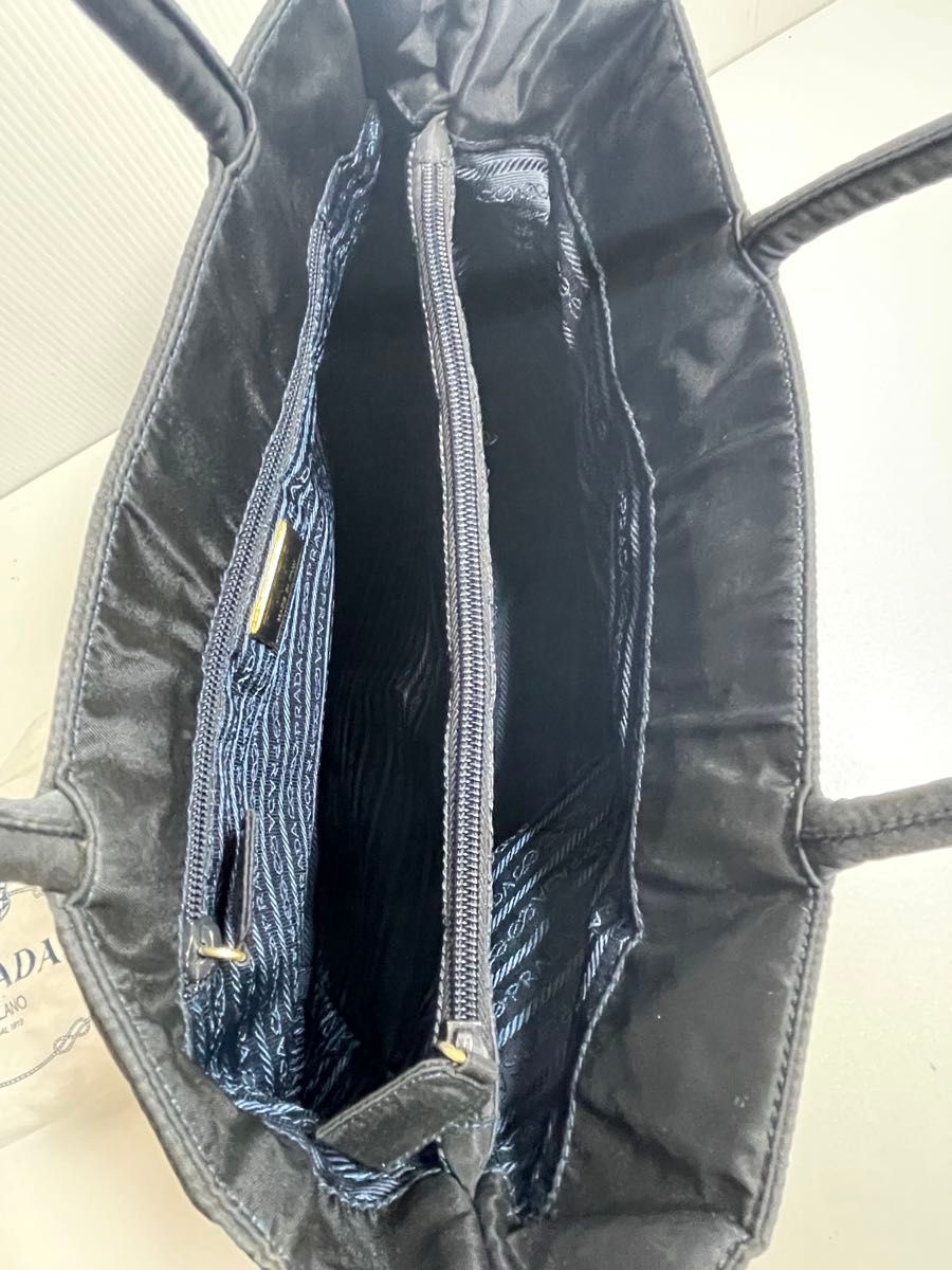 極上美品 PRADA プラダ ナイロン トートバッグゴールド三角 極上美品 PRADA プラダ ナイロン トートバッグゴールド三角