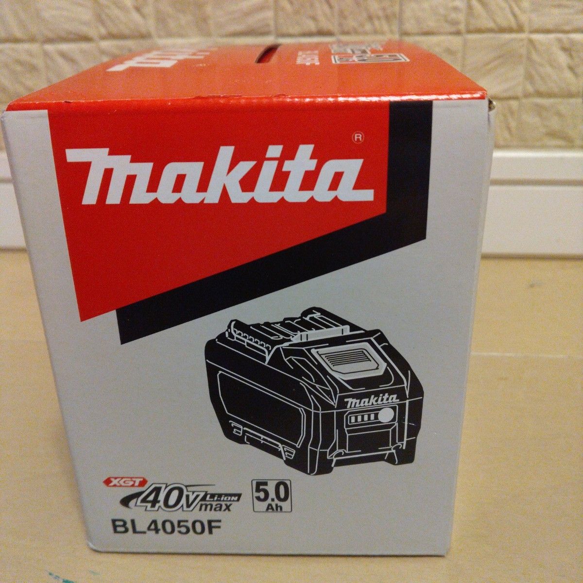 新品未使用 マキタ純正 リチウムイオンバッテリ BL4050F 40Vmax 新品未使用 マキタ純正 リチウムイオンバッテリ BL4050F 40Vmax