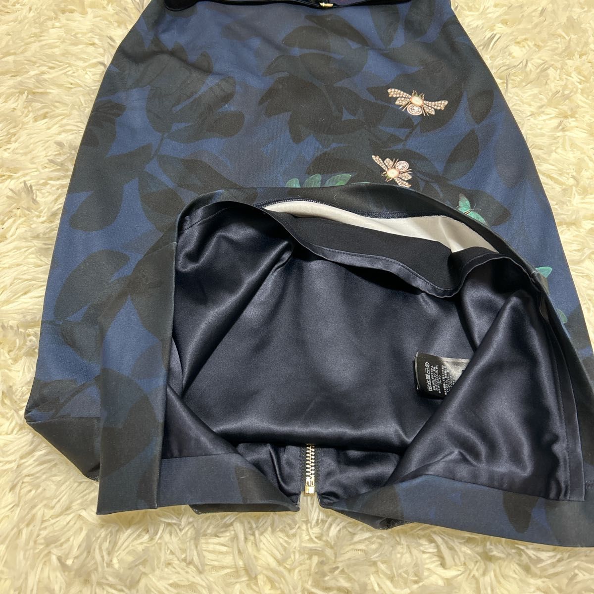 美品】Ted Baker テッドベイカー 紺色 タイガー ワンピース 美品】Ted Baker テッドベイカー 紺色 タイガー ワンピース