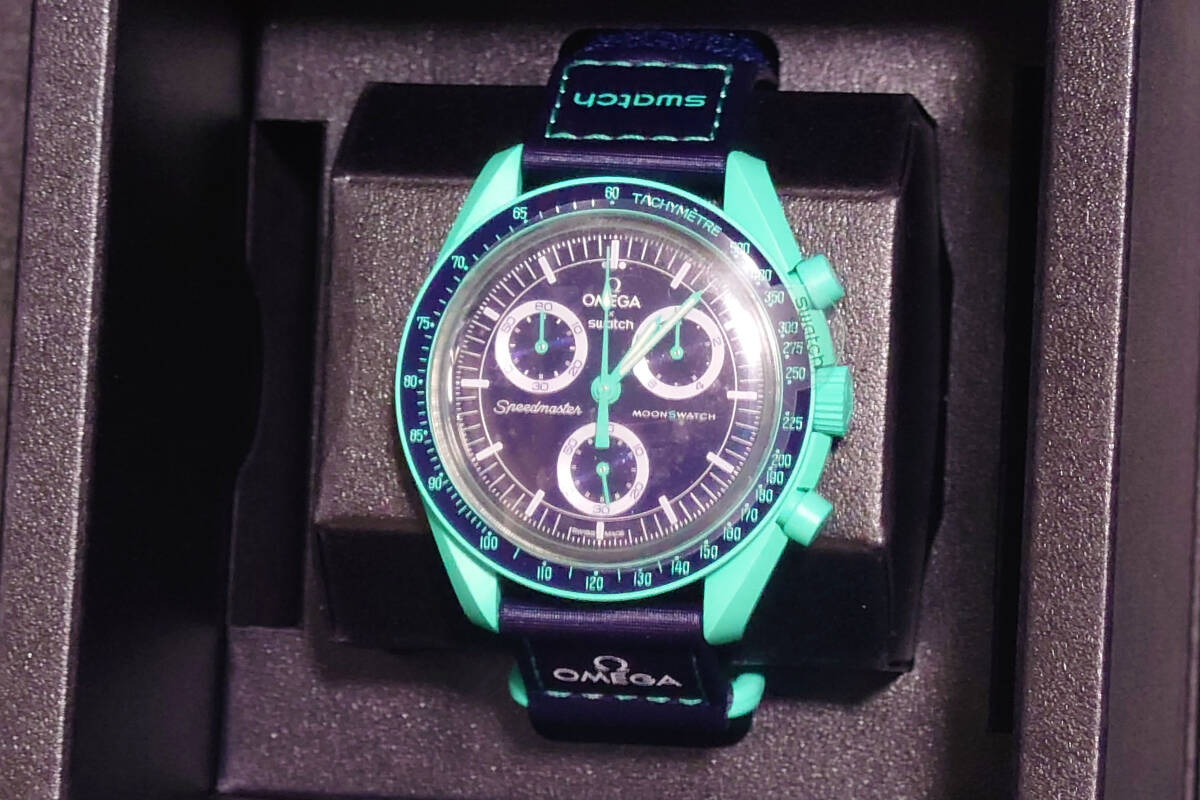 未使用品 OMEGA × SWATCH MISSION ON EARTH POLAR LIGHTS オメガ 未使用品 OMEGA × SWATCH MISSION ON EARTH POLAR LIGHTS オメガ