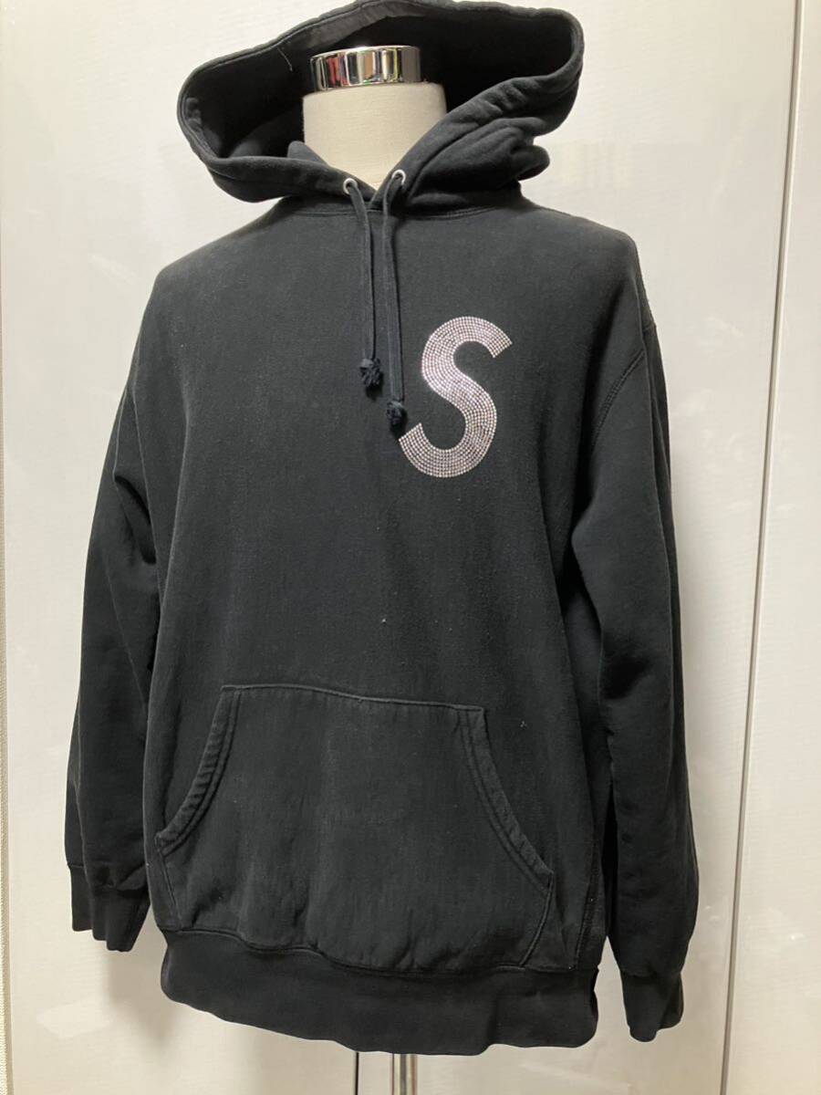 鑑定済 supreme シュプリーム スワロフスキー コラボ Sロゴ 鑑定済 supreme シュプリーム スワロフスキー コラボ Sロゴ
