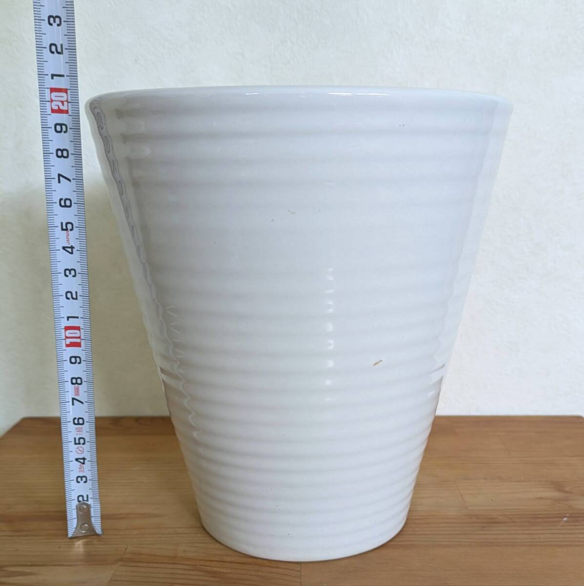 植木鉢 白 陶器鉢 2個セット 高さ20cm シンプル 蘭鉢 穴あり 植木鉢 白 陶器鉢 2個セット 高さ20cm シンプル 蘭鉢 穴あり