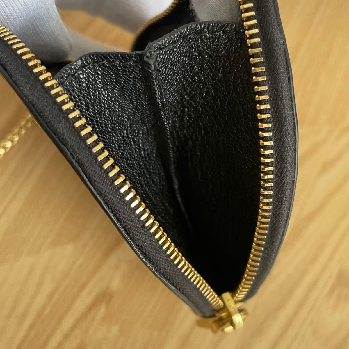美品 miumiuミュウミュウ ハートコインケース 小銭入れ キー 美品 miumiuミュウミュウ ハートコインケース 小銭入れ キー
