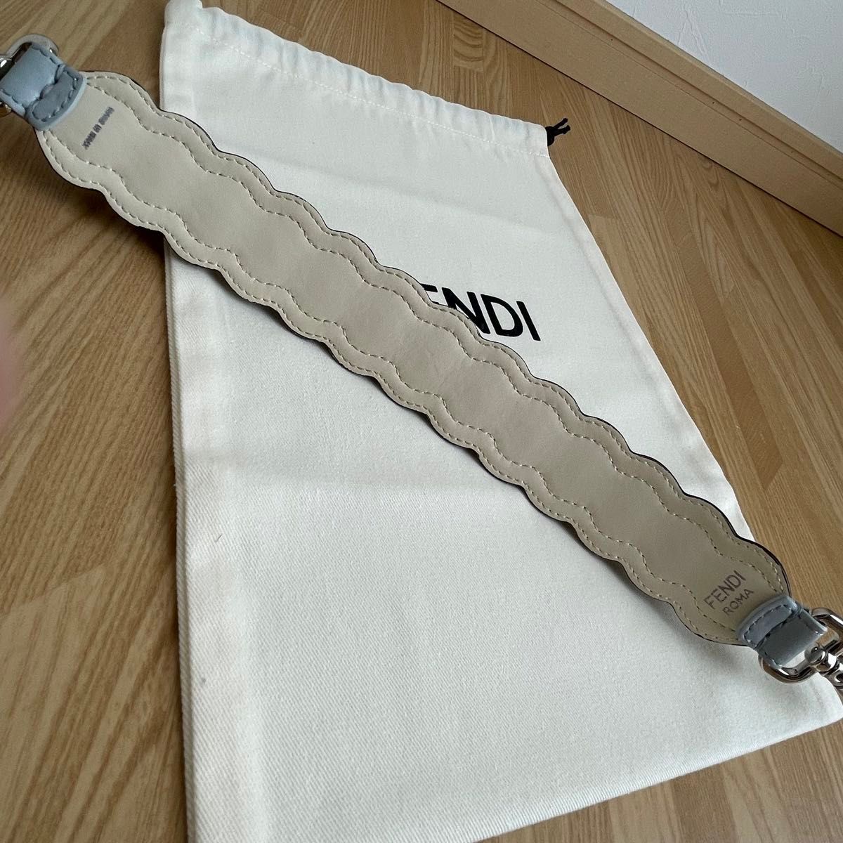 新品未使用 FENDI フェンディ ストラップユー バイザウェイ用 新品未使用 FENDI フェンディ ストラップユー バイザウェイ用