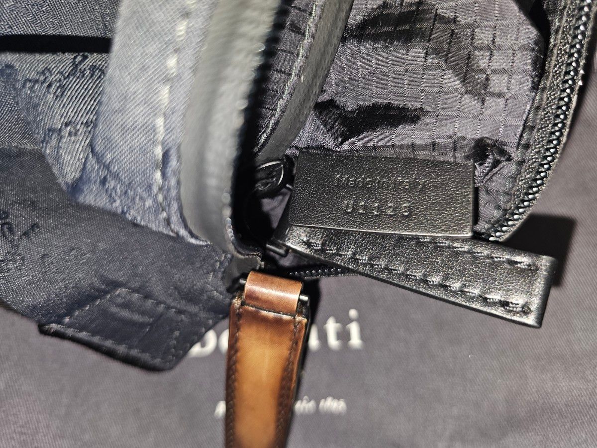 正規品】Berluti ベルルッティ ボディバッグ|Yahoo!フリマ(旧 正規品】Berluti ベルルッティ ボディバッグ|Yahoo!フリマ(旧
