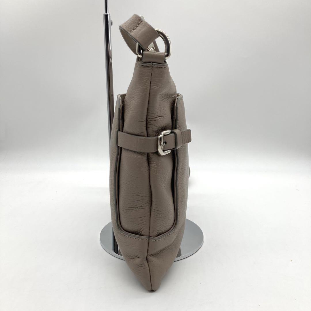 未使用級】MAURO GOVERNA ショルダーバッグ レザー ベージュ 未使用級】MAURO GOVERNA ショルダーバッグ レザー ベージュ