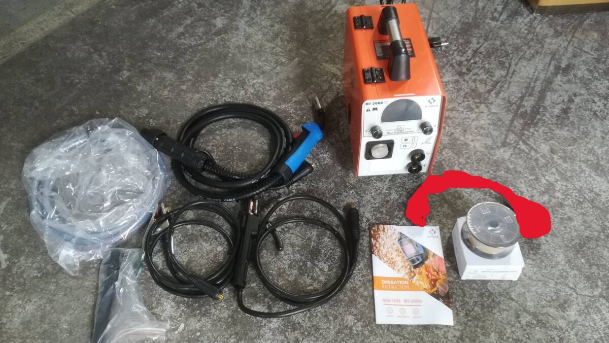 ほぼ新品_半自動溶接機_HITBOX MT2000Ⅱ(185A/ノンガスMIG/ガス ほぼ新品_半自動溶接機_HITBOX MT2000Ⅱ(185A/ノンガスMIG/ガス