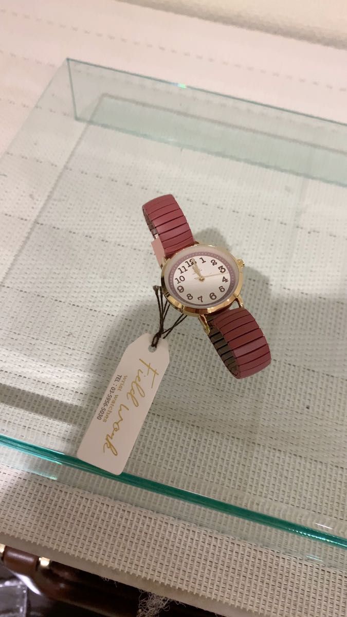 【新品未使用タグ付き】フィールドワーク　腕時計 クォーツ コレクション ファッション時計　稼働品　レディース