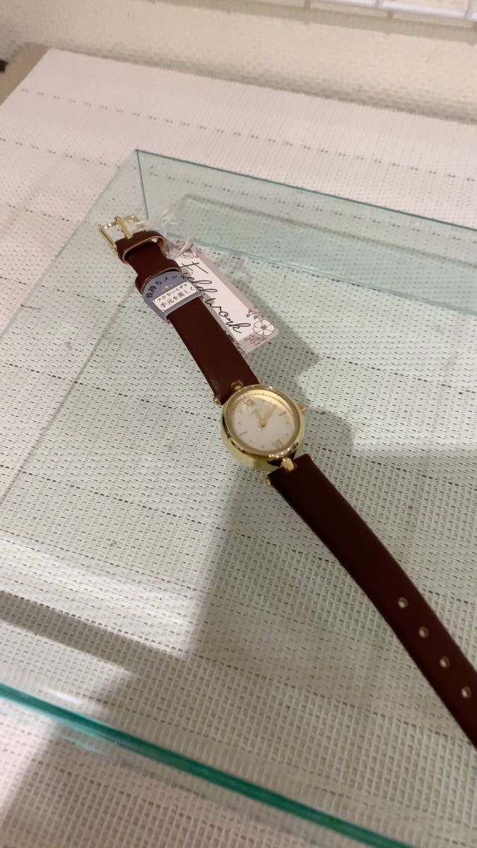 【新品未使用タグ付き】フィールドワーク　腕時計 クォーツ コレクション ファッション時計　稼働品　レディース　ブラウン