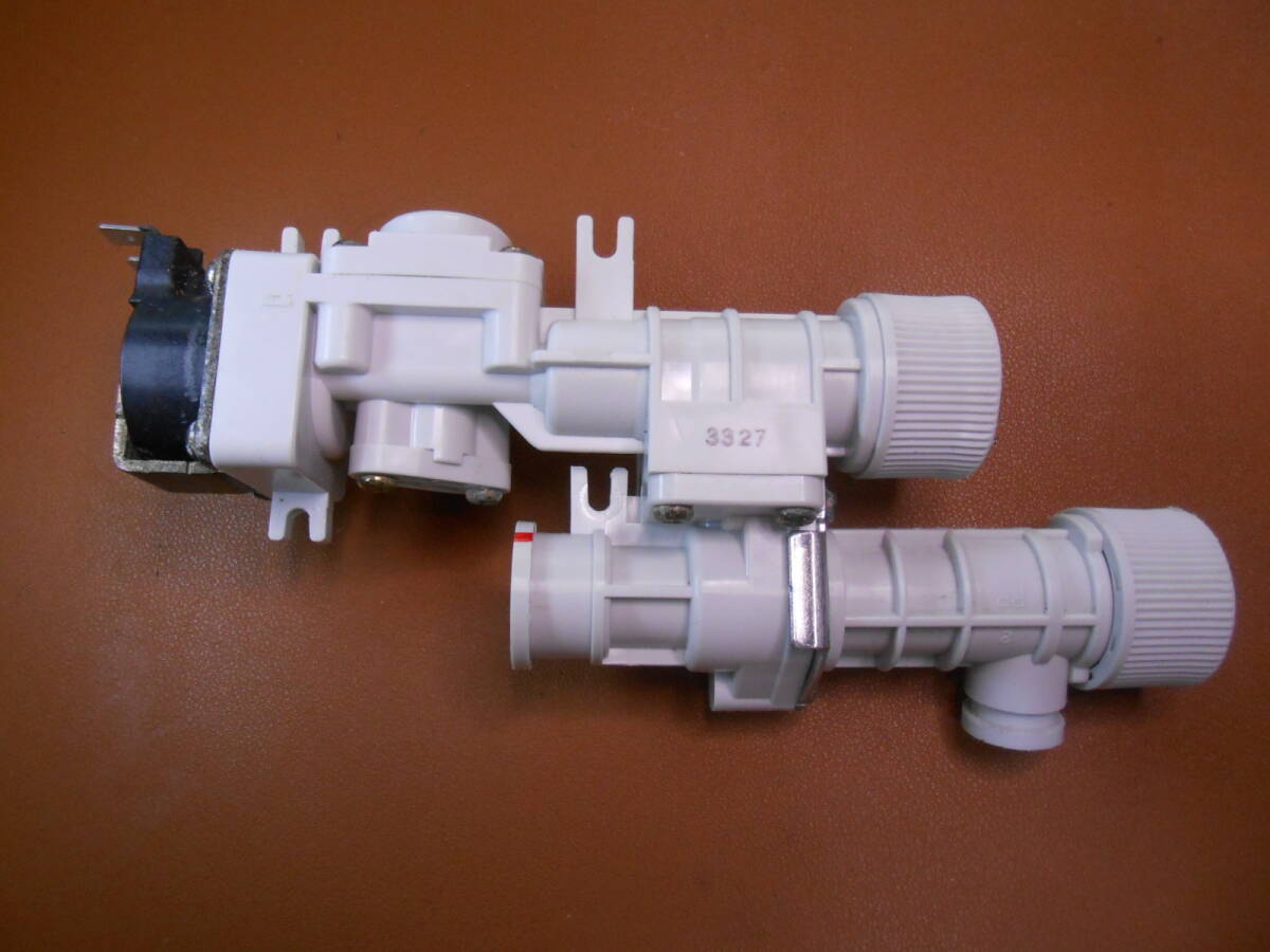 INAX DT-4813 給水電磁弁 LIXIL まだ使える 修理 parts(温水便座 INAX DT-4813 給水電磁弁 LIXIL まだ使える 修理 parts(温水便座