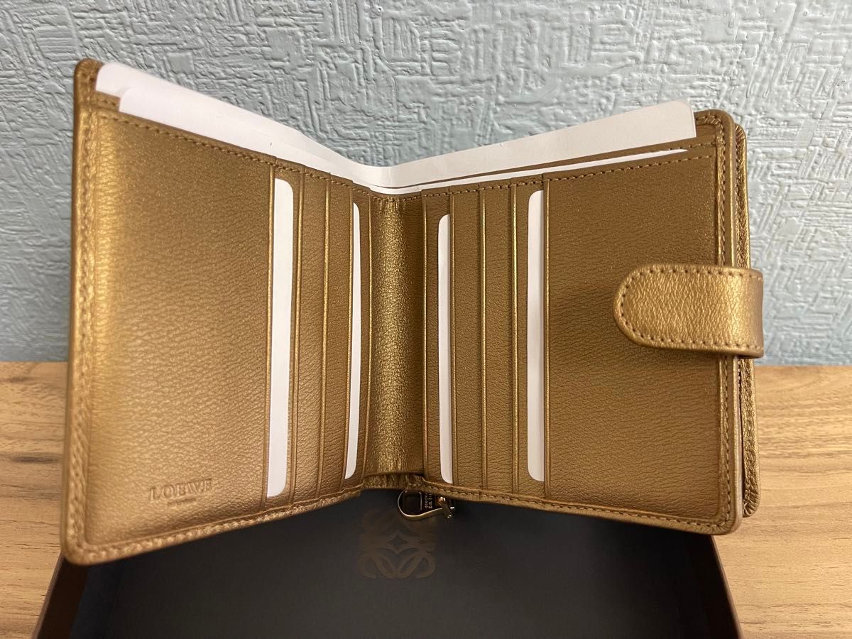 LOEWE 二つ折り財布|Yahoo!フリマ(旧PayPayフリマ) LOEWE 二つ折り財布|Yahoo!フリマ(旧PayPayフリマ)