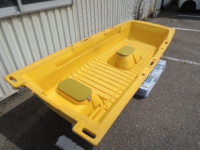 香川県 RYOBI ボートエース 定員3名 3m 生簀 オール付 中古良品 香川県 RYOBI ボートエース 定員3名 3m 生簀 オール付 中古良品