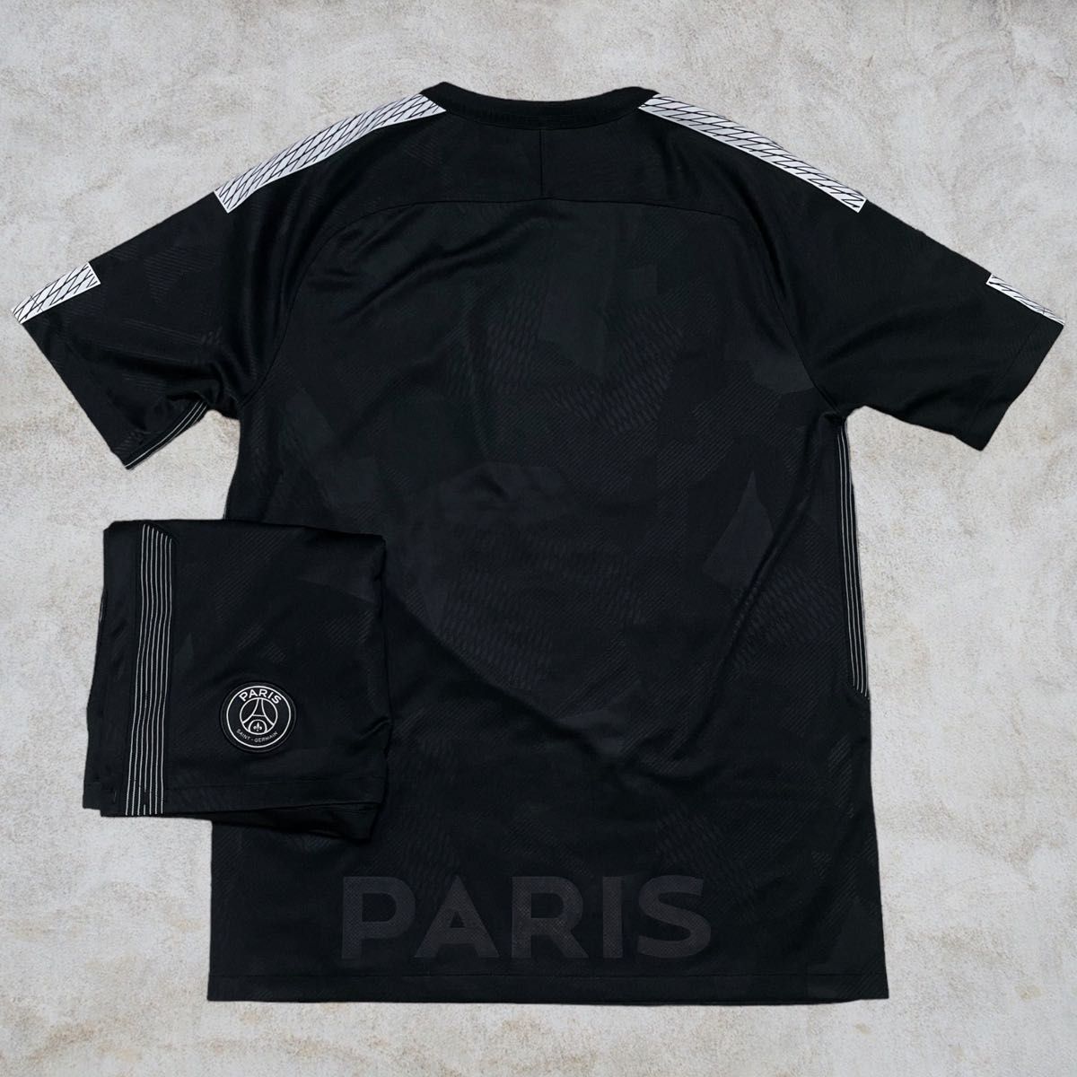 本日発送】PSG パリサンジェルマン ナイキ ユニフォーム 上下 本日発送】PSG パリサンジェルマン ナイキ ユニフォーム 上下