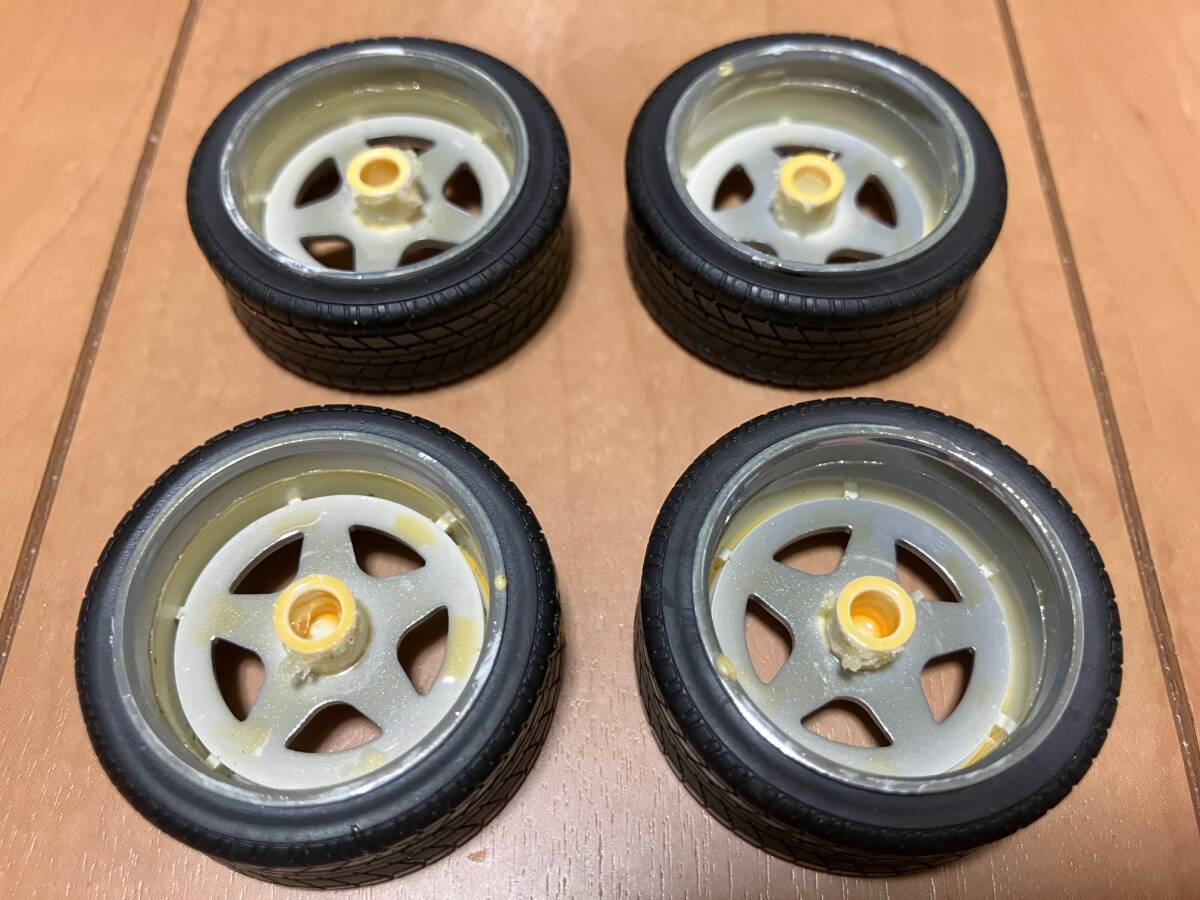 人気ブランドからコーディネートを探す Yahoo!オークション - 1/18サイズ ミニカー用ホイール 4本 OZ 乗用車