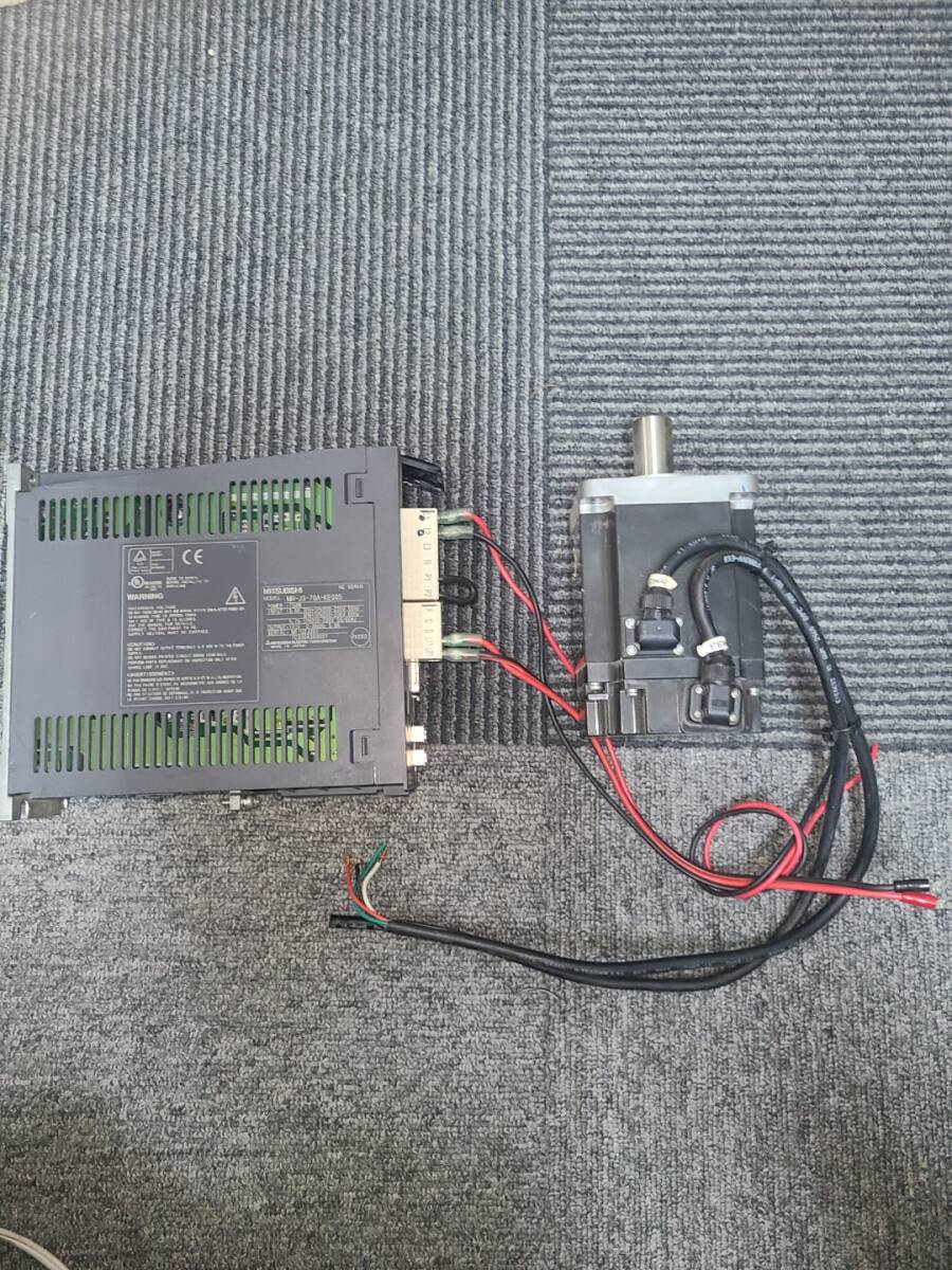 セット品 MITUBISHI サーボモーター ドライバー HF-KP73 MR-J3 セット品 MITUBISHI サーボモーター ドライバー HF-KP73 MR-J3