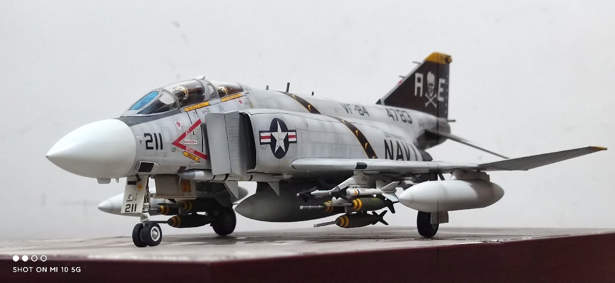 1/48 アメリカ海軍 F-4J ファントムⅡ 組立塗装済完成品 航空機 1/48 アメリカ海軍 F-4J ファントムⅡ 組立塗装済完成品 航空機
