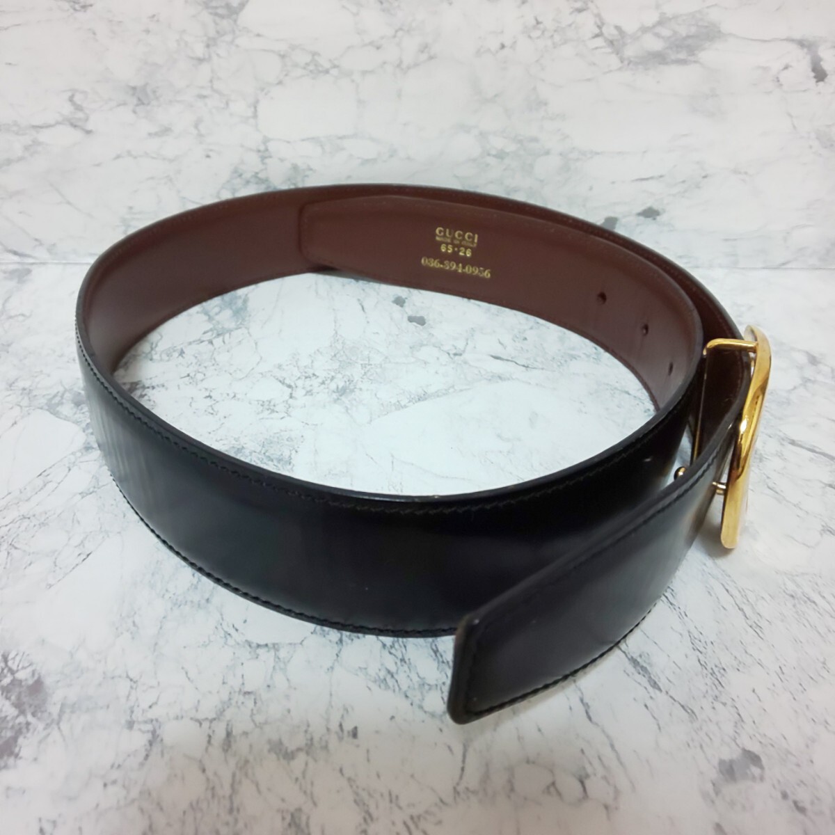 極美品】GUCCI グッチ Gロゴバックル レザーベルト ゴールド金具 極美品】GUCCI グッチ Gロゴバックル レザーベルト ゴールド金具