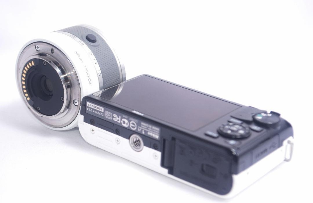 お散歩カメラ Nikon 1 J1 スマホに転送可愛いカメラ|Yahoo お散歩カメラ Nikon 1 J1 スマホに転送可愛いカメラ|Yahoo