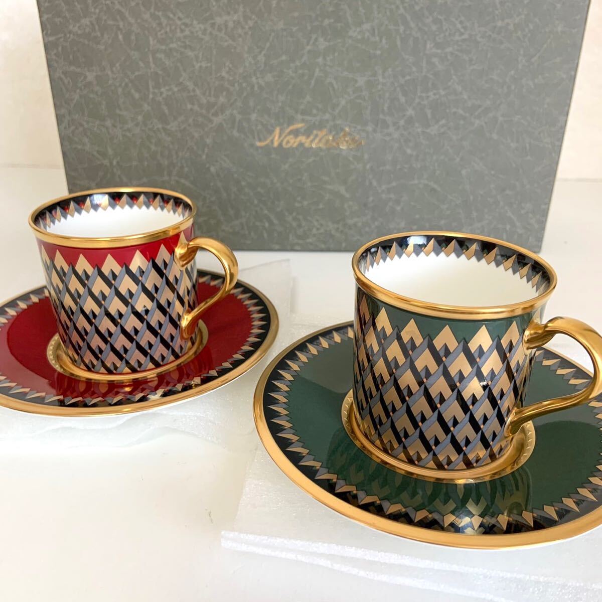 未使用 ノリタケ デミタス カップ&ソーサー 2客セット 金彩 未使用 ノリタケ デミタス カップ&ソーサー 2客セット 金彩