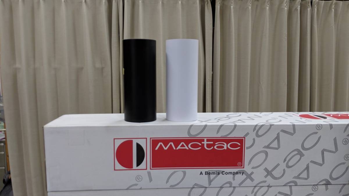 MACal 9800 PRO 白/黒（22cmx20m) 光沢/マット 長期屋外用マーキングフィルム（カッティングシート） ステカ・シルエットカメオ用_画像1