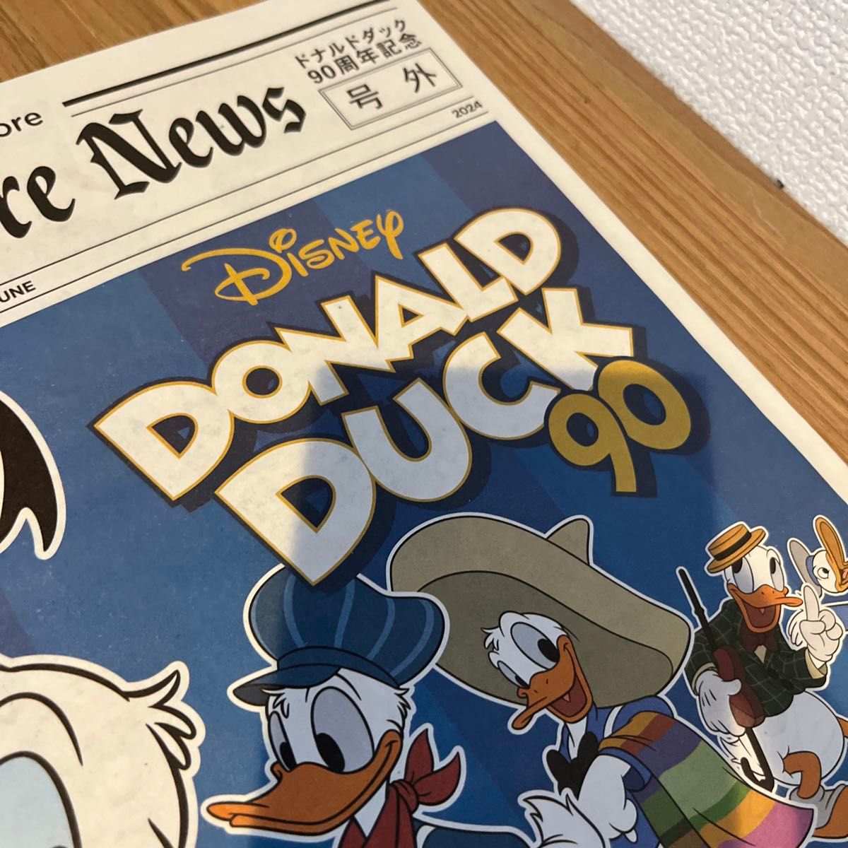 ディズニーストア ドナルドダック90周年記念 号外 限定カード ディズニーストア ドナルドダック90周年記念 号外 限定カード