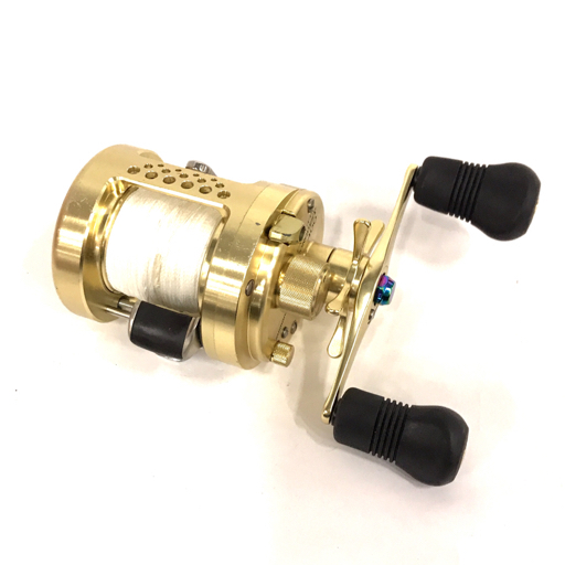 6120円 SHIMANO CALCUTTA CONQUEST 400 ベイトリール 釣具 6120円 SHIMANO CALCUTTA CONQUEST 400 ベイトリール 釣具