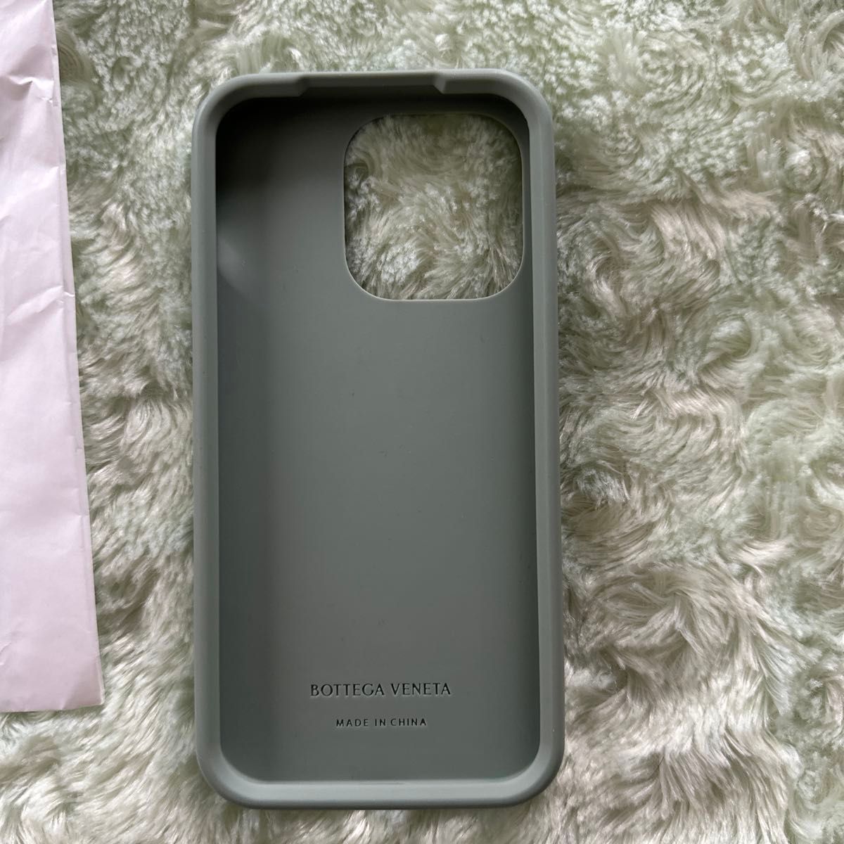 ボッテガヴェネタ iPhone14Proケース 正規品 美品 ニューセージ ボッテガヴェネタ iPhone14Proケース 正規品 美品 ニューセージ