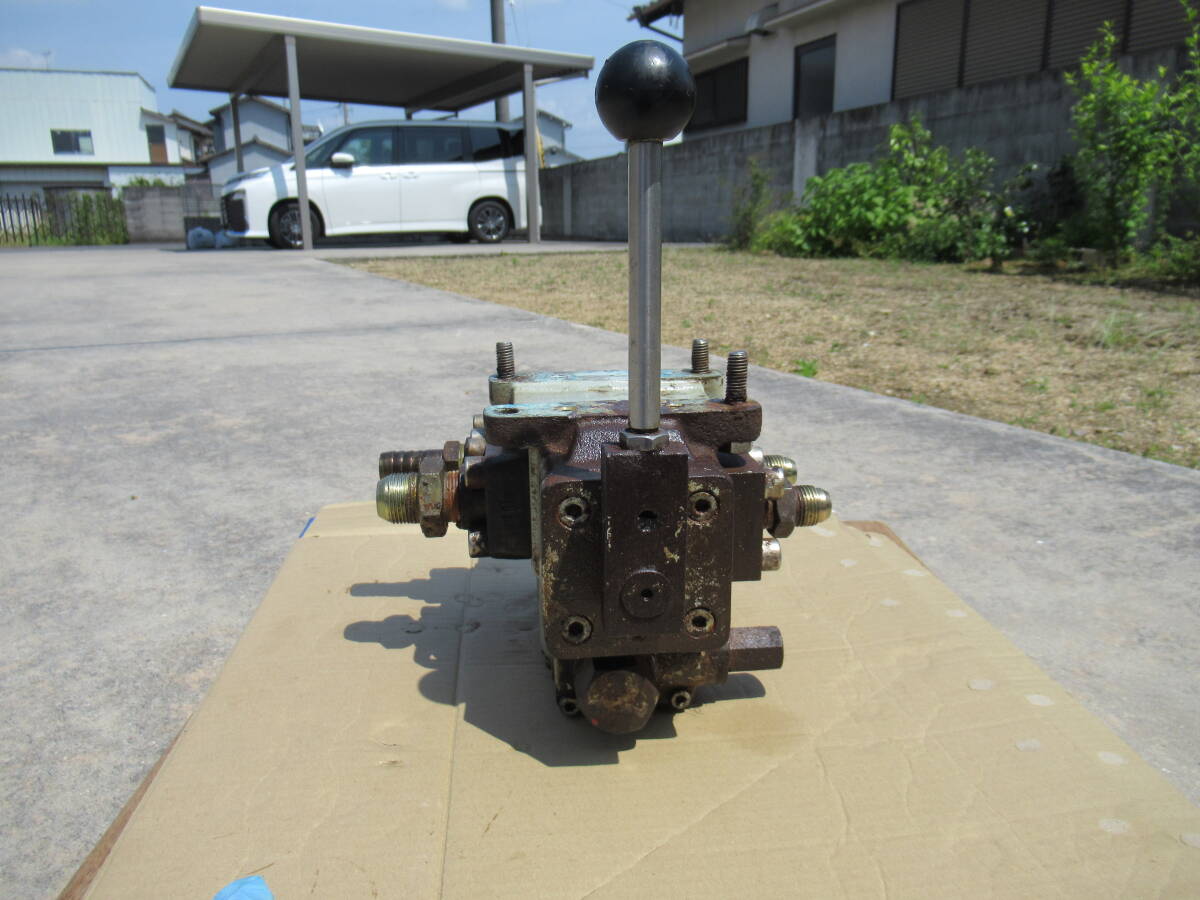 10500円 □動画有 大電 油圧バルブ 油圧 切替え 中古 DYTROL 10500円 □動画有 大電 油圧バルブ 油圧 切替え 中古 DYTROL