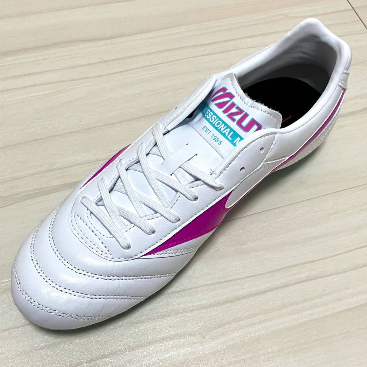 日本未発売 MIZUNO ミズノ モレリア2 プロ AG 25 5cm 白 ピンク 日本未発売 MIZUNO ミズノ モレリア2 プロ AG 25 5cm 白 ピンク
