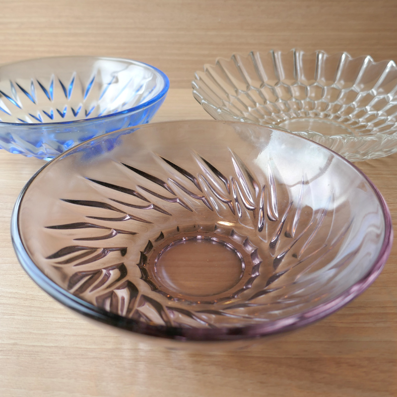 昭和レトロ　昔の　ガラス　食器　皿　3点_画像3
